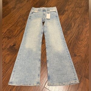 Zara women’s flare fit low rise jeans size 6